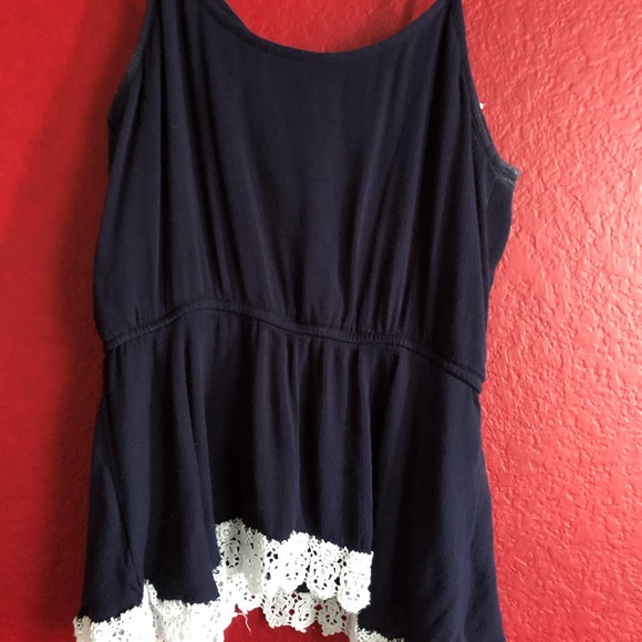 Navy blue tank w/ crochet accent - Picture 3 of 3